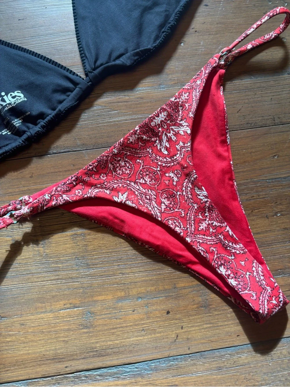 Frankie’s bikinis bandana print bikini set